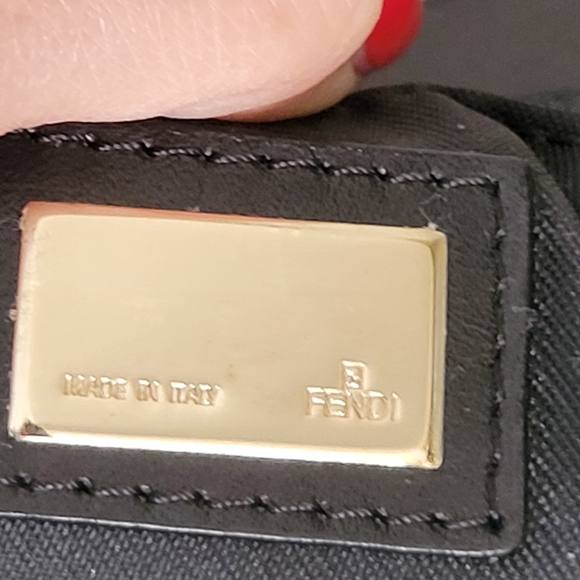 Fendi leather zucca baguette bag - Picture 7 of 16